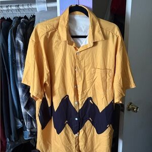 Peanuts Charlie Brown Zigzag Button-Up Shirt